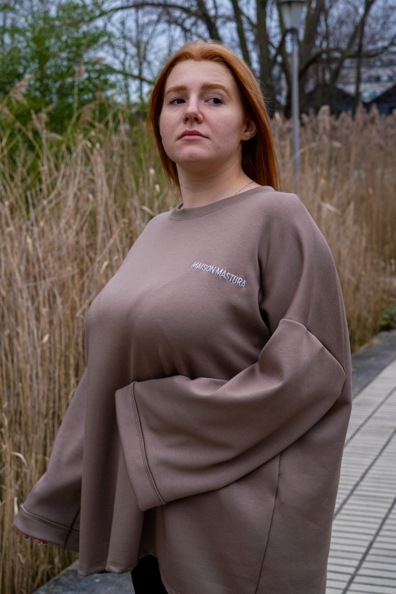 Le t shirt taupe