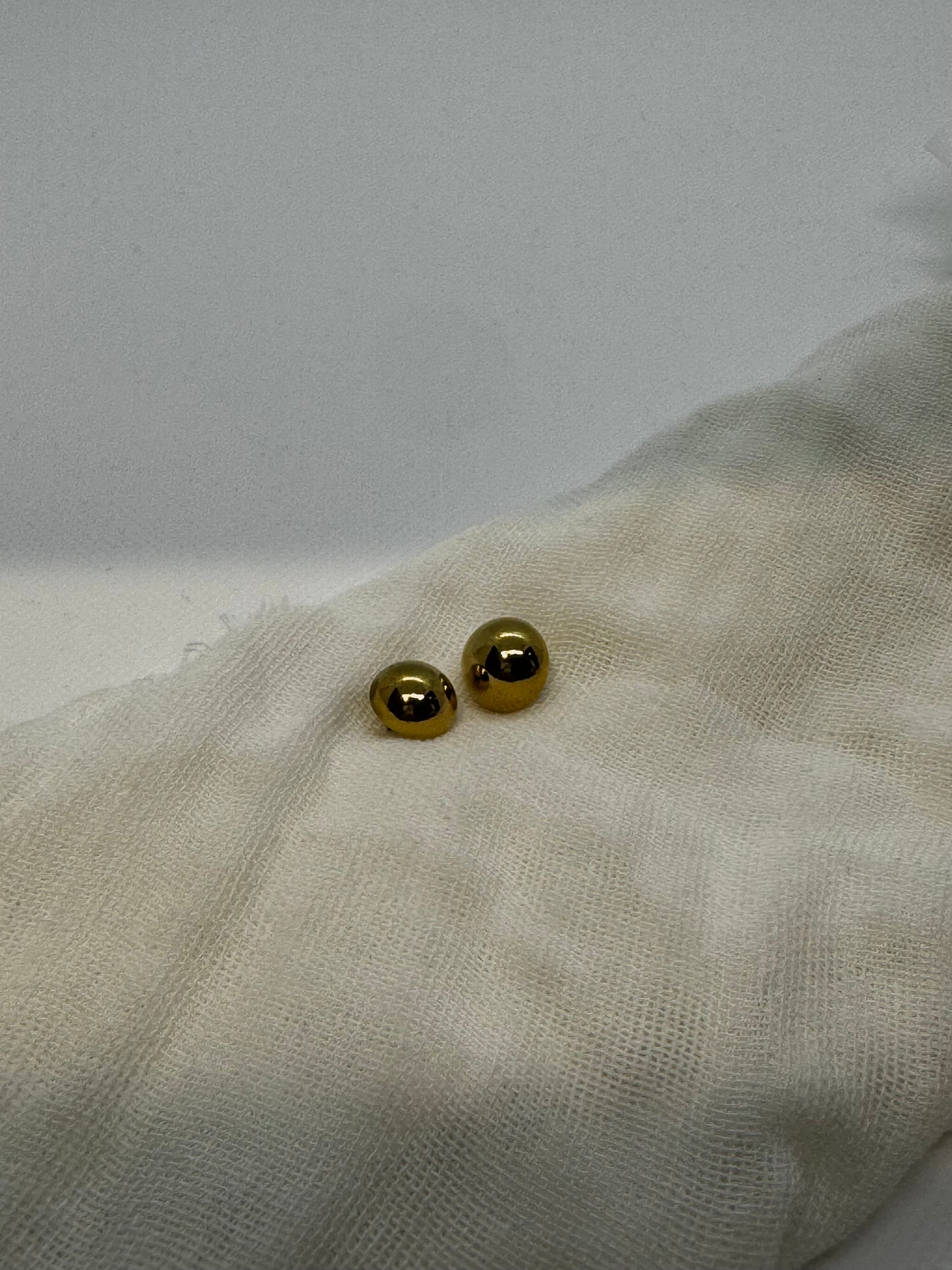 Boucle d'oreille basique doré