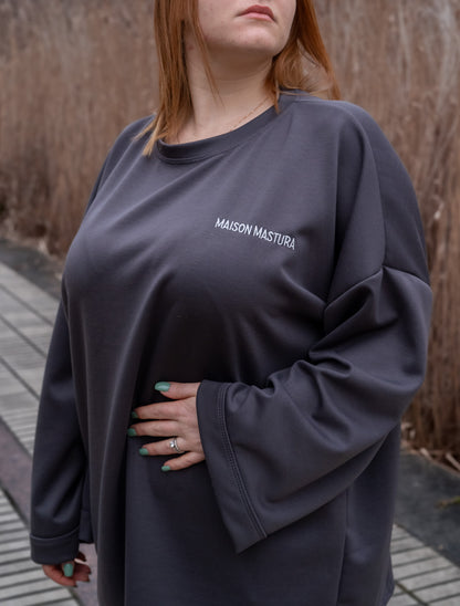 Le t shirt gris anthracite