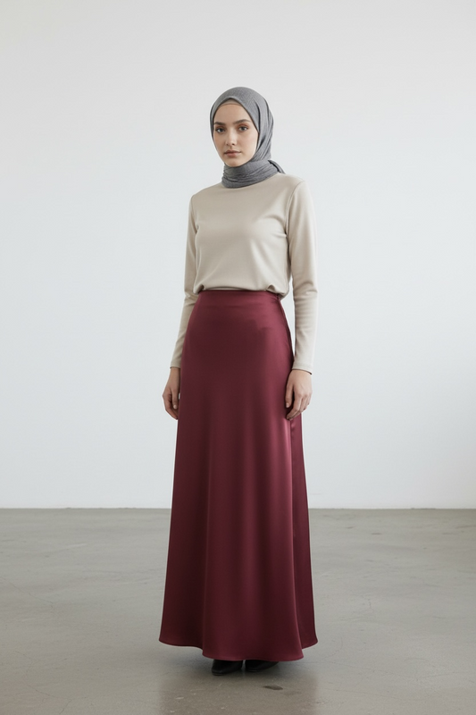 La jupe satinée bordeaux