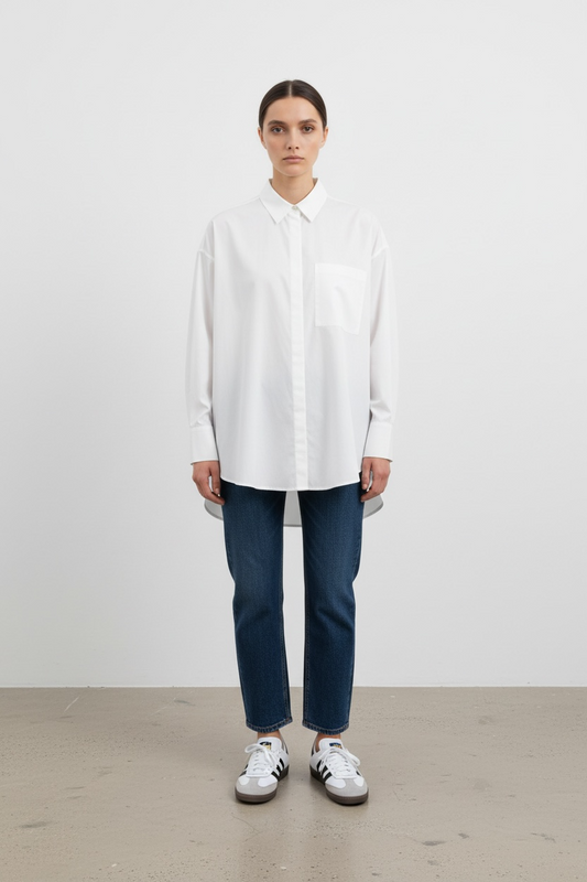 La chemise oversize blanche