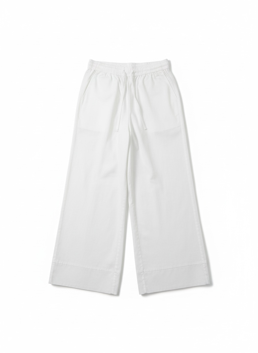 Le pantalon basique blanc