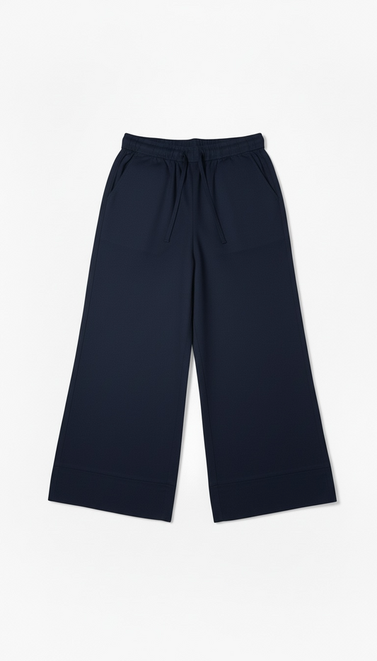 Le pantalon basique marine