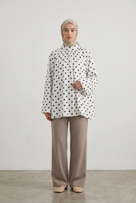La blouse petit pois blanche