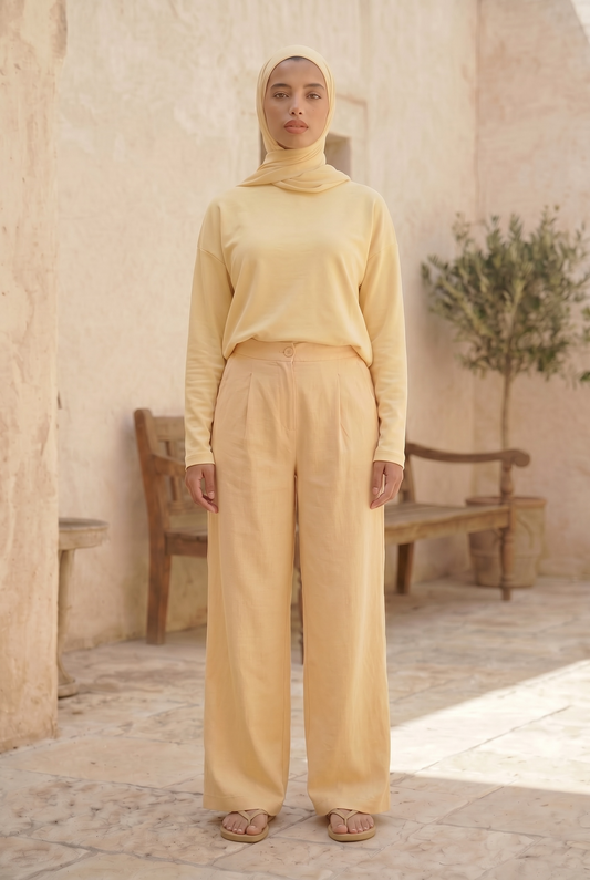 Le pantalon en lin jaune