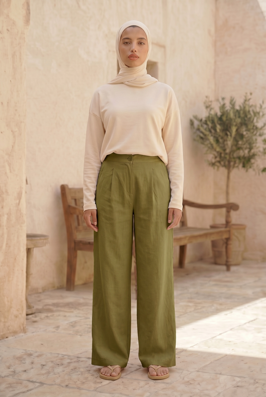 Le pantalon en lin olive