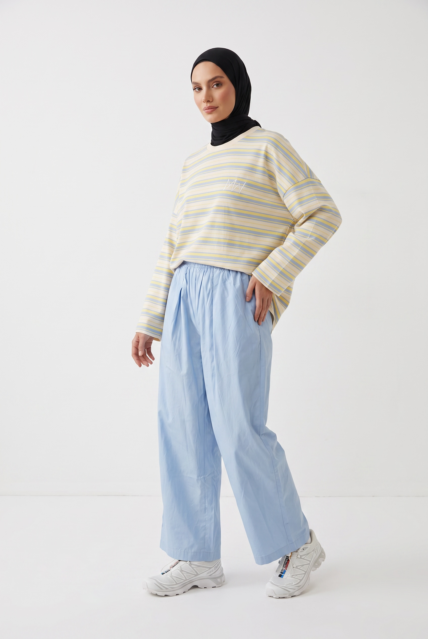 Le pantalon parachute bleu