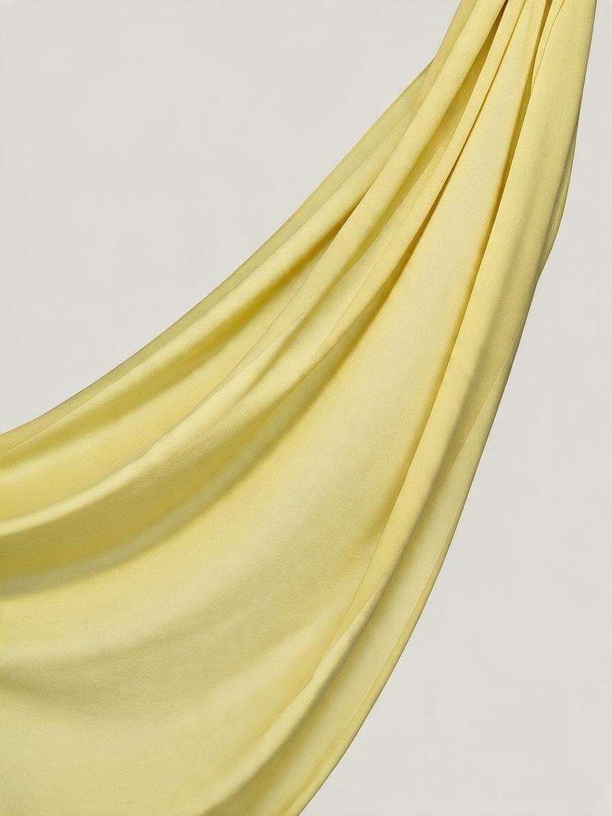 Le air plume jaune