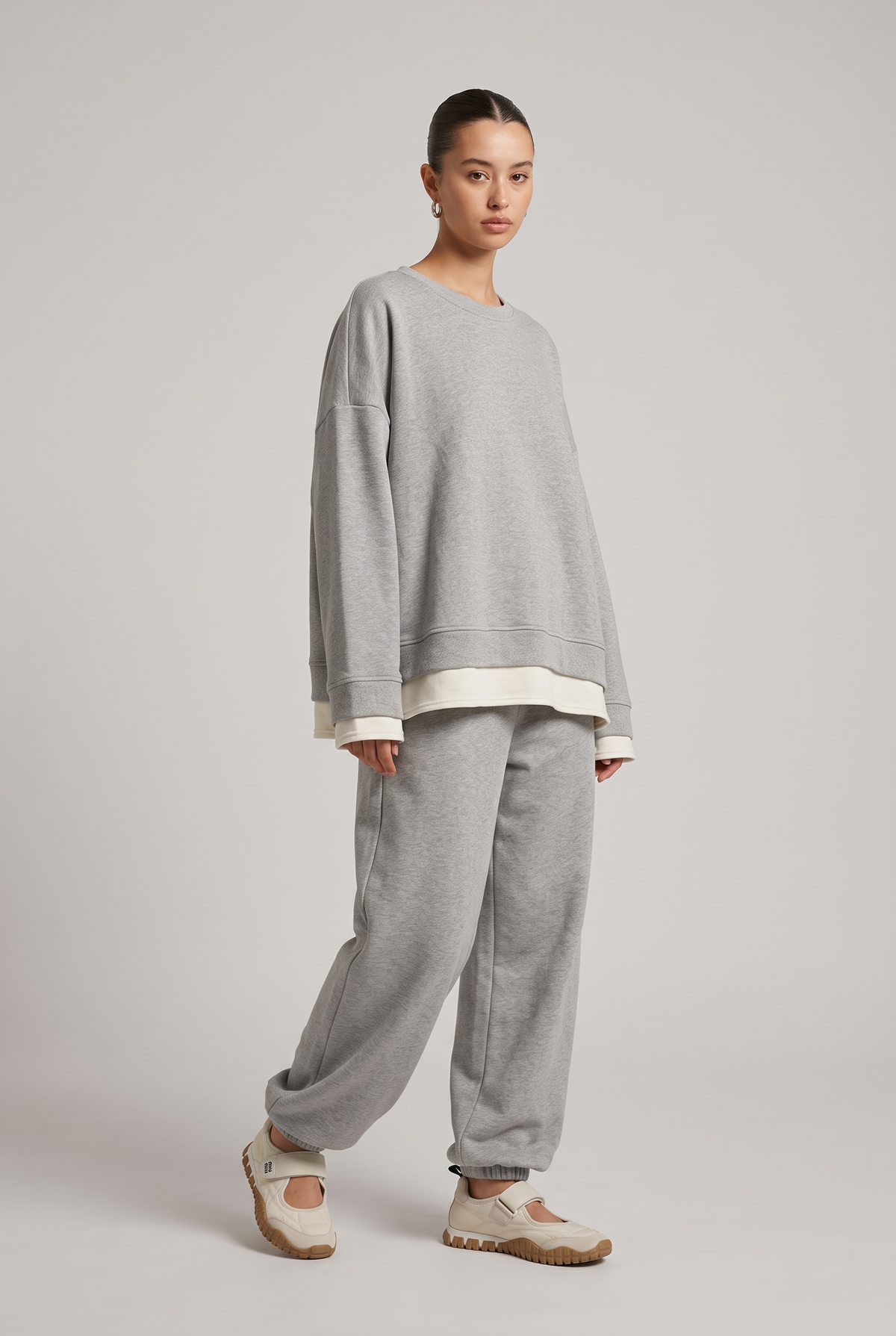 Le pull layering gris